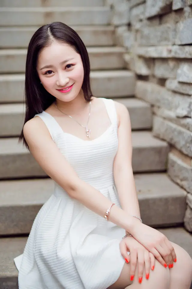 曲靖温州私人伴游商务伴游乔妹的联系方式！