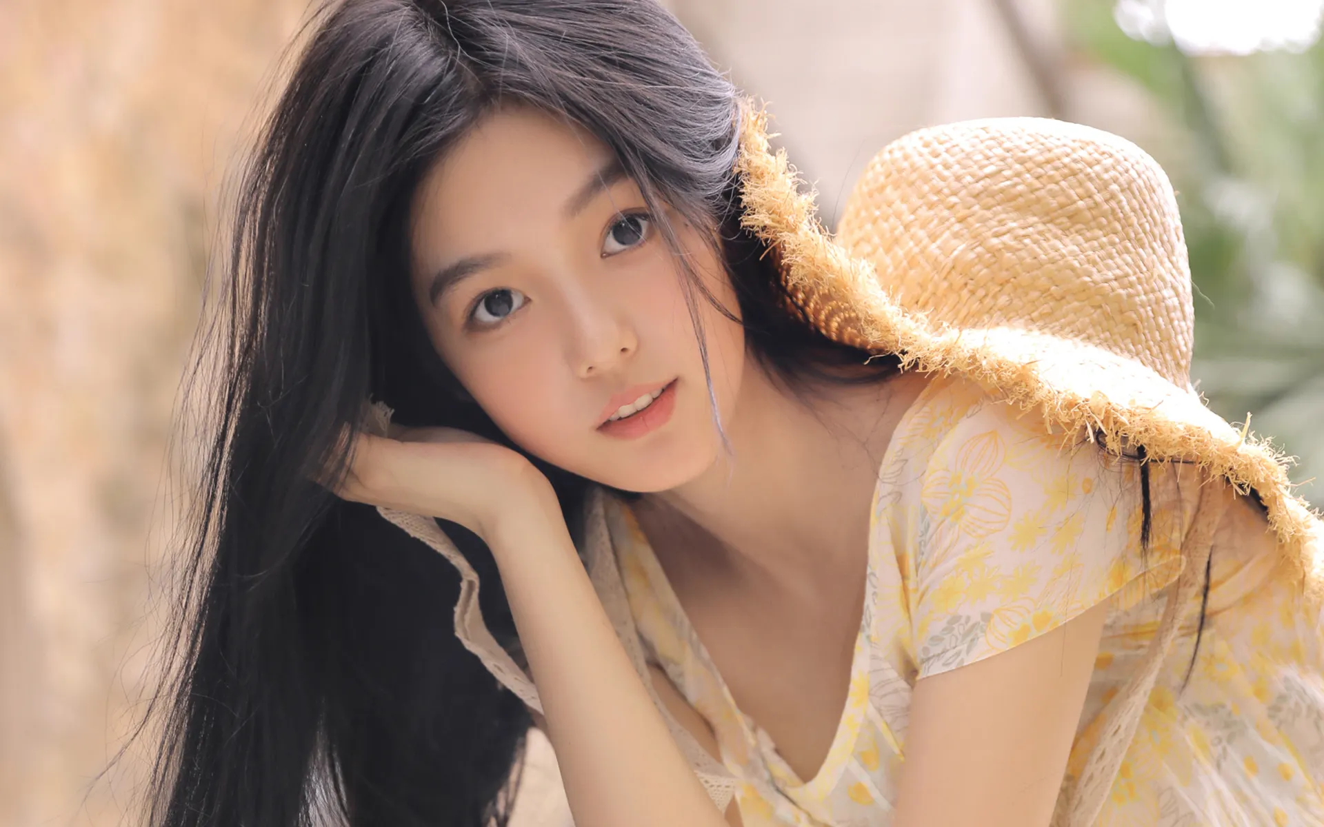 曲靖三亚高端私人伴游玫瑰姐