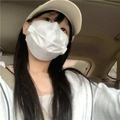 曲靖伴游女生闫静槐的资料