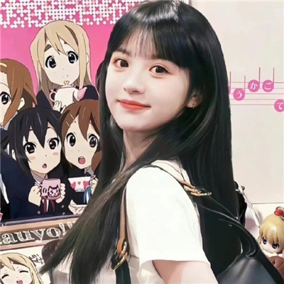 曲靖伴游女生易云的资料