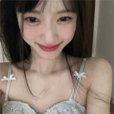 曲靖伴游女生楚方方的资料