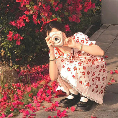 曲靖伴游女生飞傲松的资料