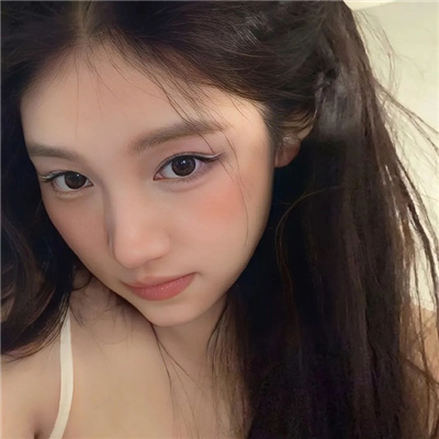 曲靖伴游女生百之的资料