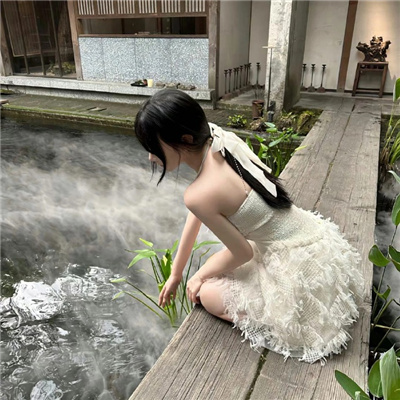 曲靖伴游女生仇吉月的资料